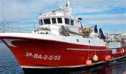 pescaturismospain.com excursiones en barco en Barcelona con Juarez