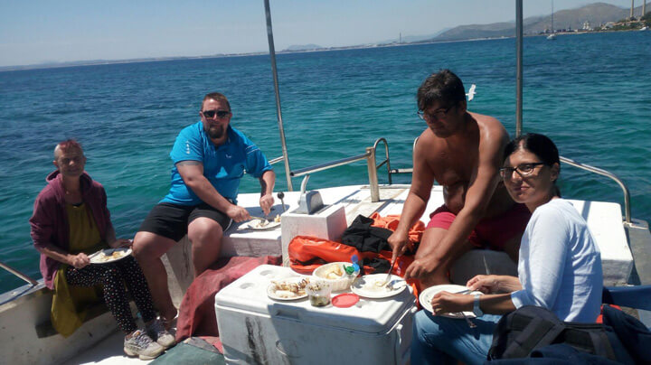 www.fishingtripmajorca.co.uk boat tours in Majorca with Batlets